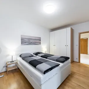 Garden Towers Apartament